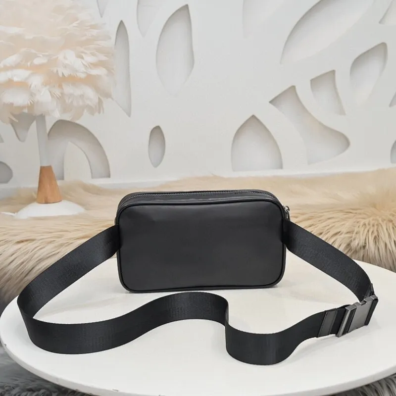 All categories 💚 Top version men’s bags 💚 BV 2024 new BV chest bag